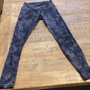 Lululemon Smoke Legging size 6
